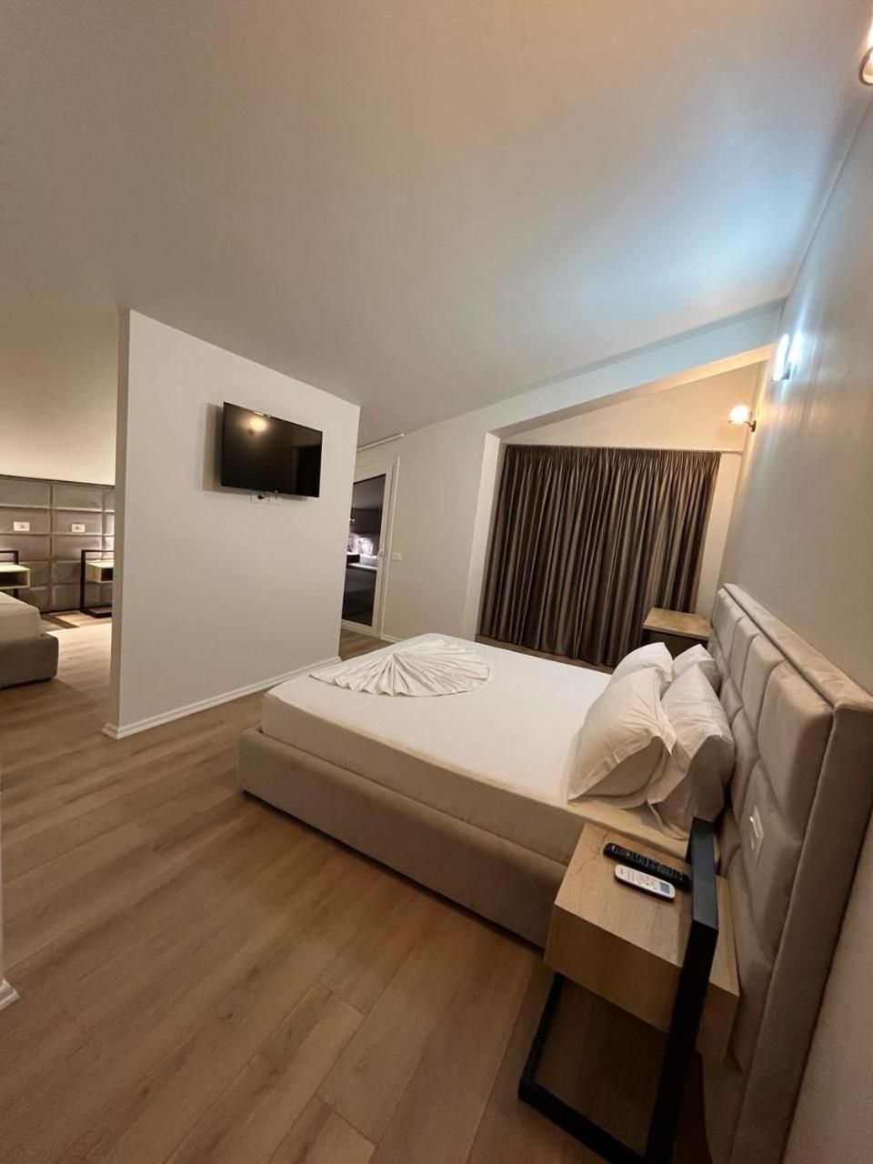 Hotel Noel Vlorë 외부 사진